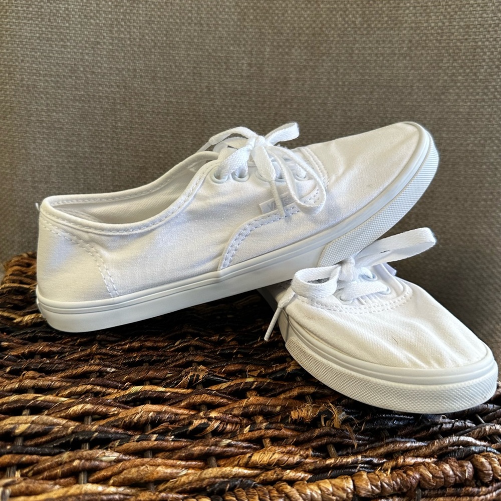 White Vans Canvas Tie (Authentic Shoe) Women’s Size  7